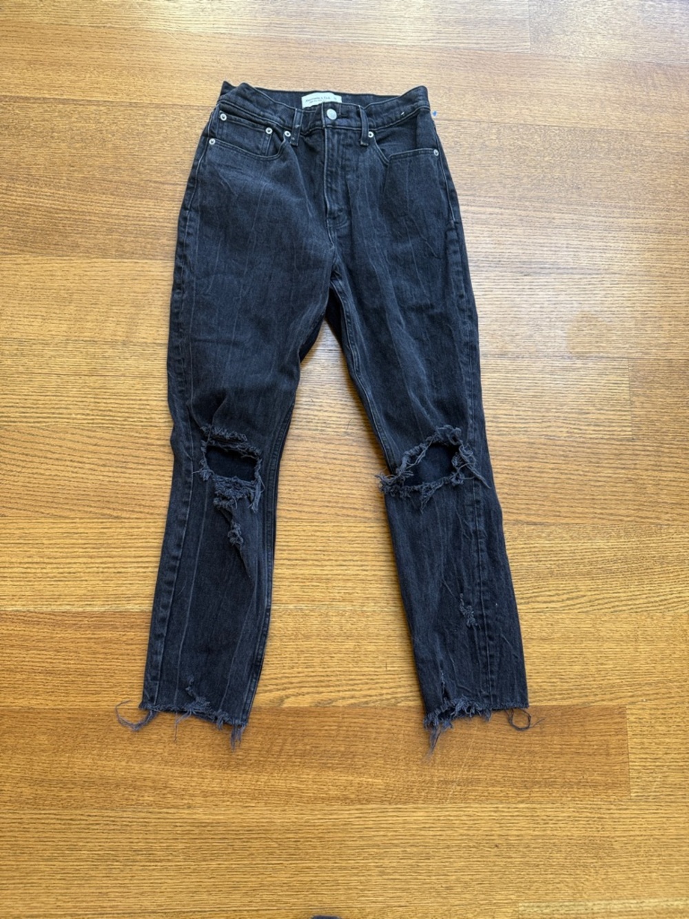 Abercrombie & Fitch High Rise Mom Jean